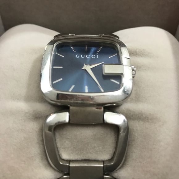 Gucci G Series Ladies Watch - Picture 5 of 6